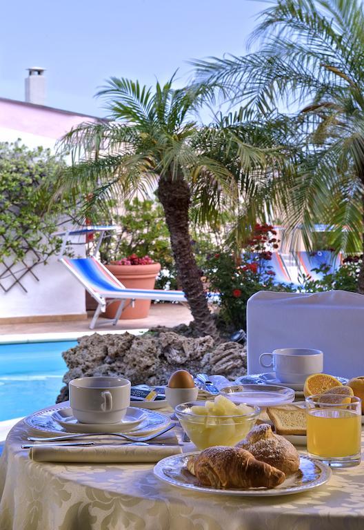 Hotel Carlo Magno Форио Экстерьер фото