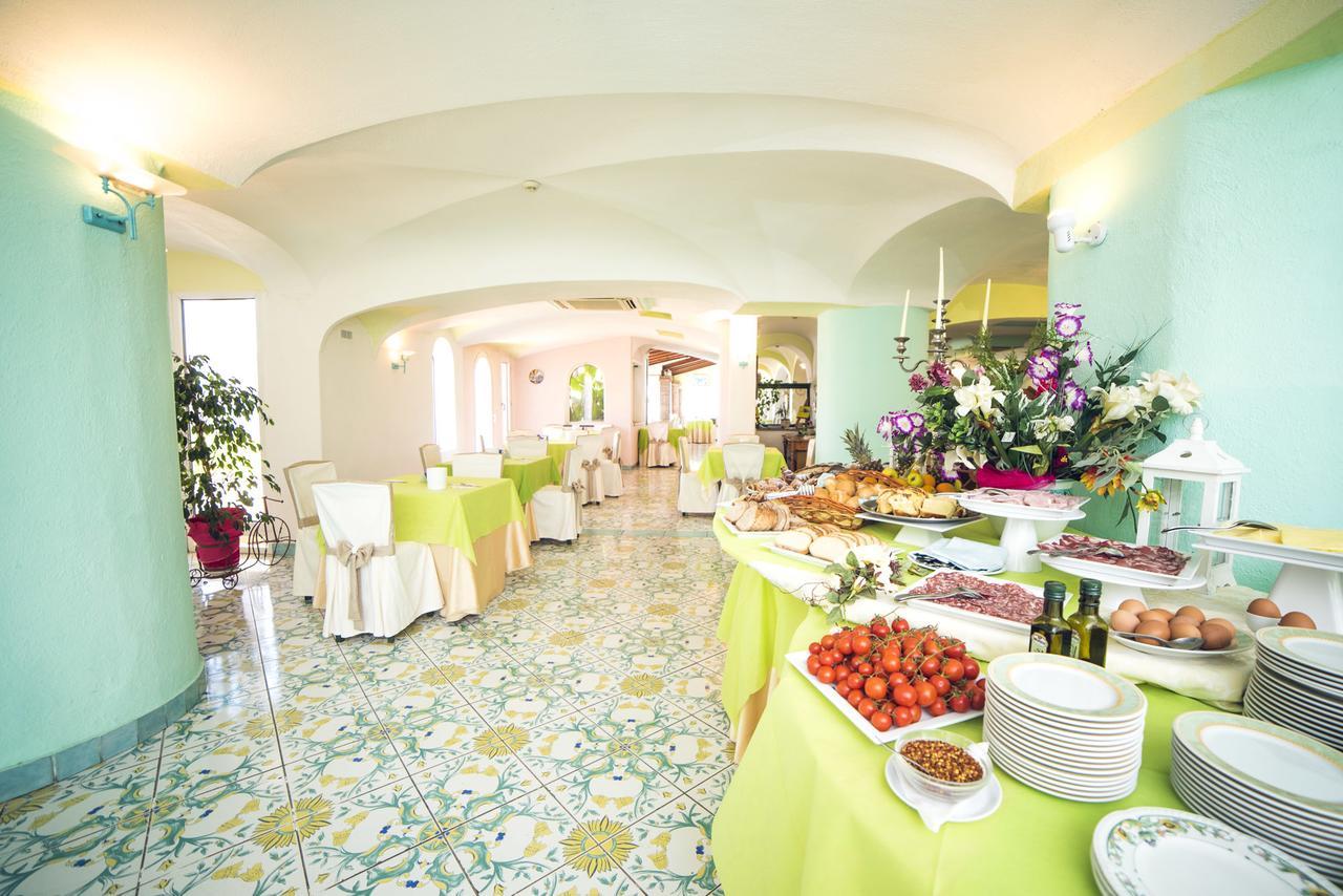 Hotel Carlo Magno Форио Экстерьер фото
